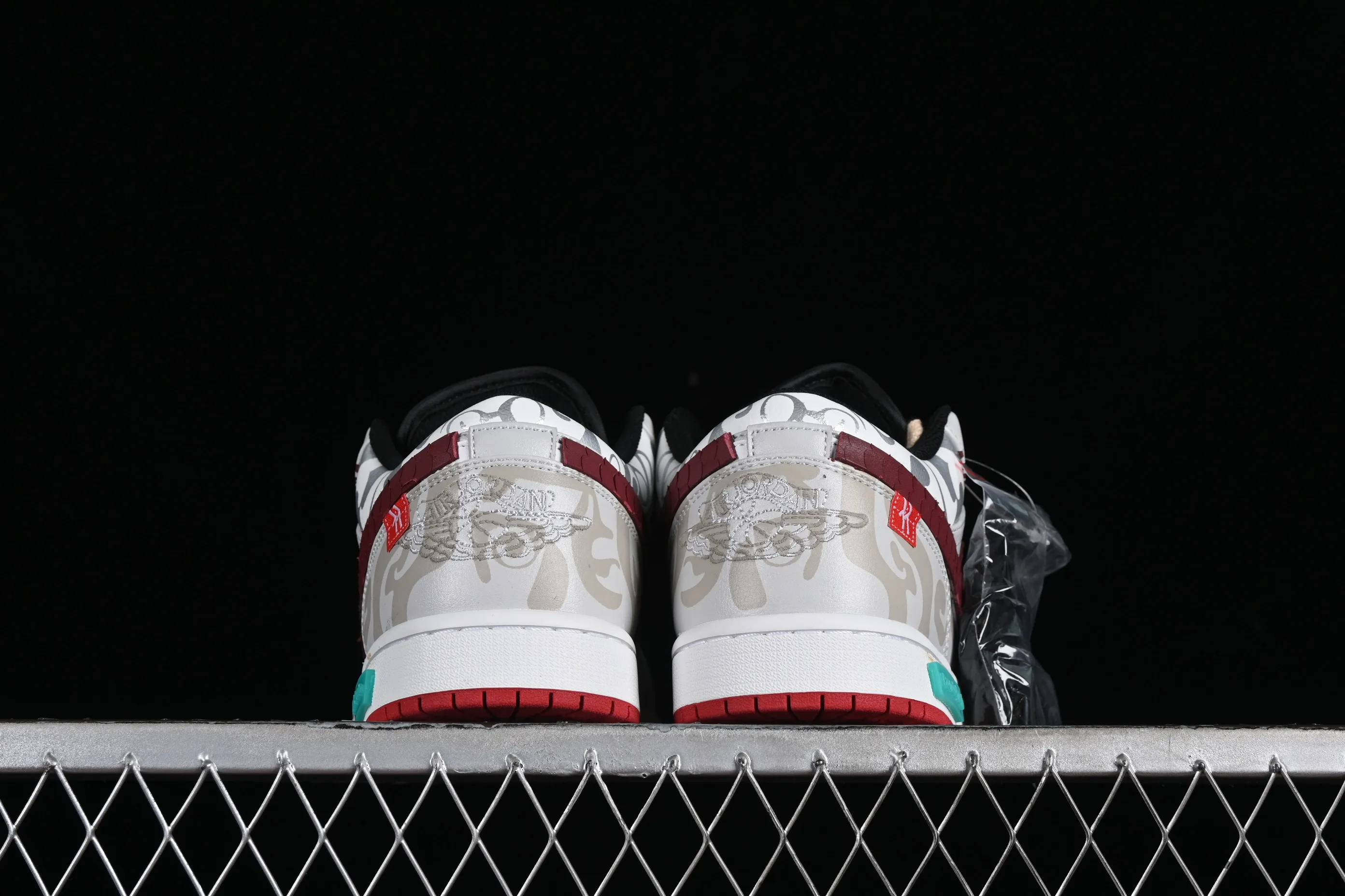 All categories Air Jordan Jordan series basketball shoes Air Jordan 1 Low Air Jordan 1 Low AJ1 Joe 1 CNY Year of the Dragon limited edition Youlong Zeling low-top cultural retro basketball shoes 553558-066